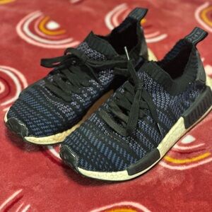 Women’s Black and Blue Sneakers